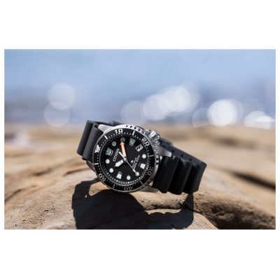 シチズン　腕時計　プロマスター　EO2020-08E