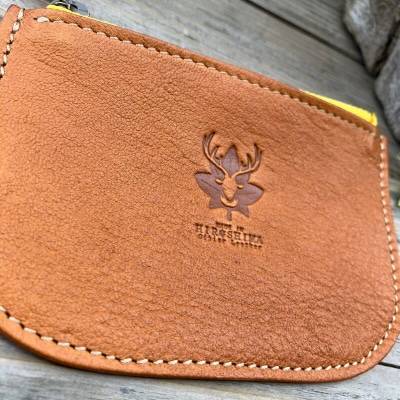 広島ジビエレザー　東広島産天然鹿革　本革ファスナー小銭入れ 【02キャメル】
