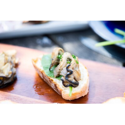 広島　むき身牡蠣1600g(800g×2)【配送時期:2027年1月上旬～2027年4月上旬】