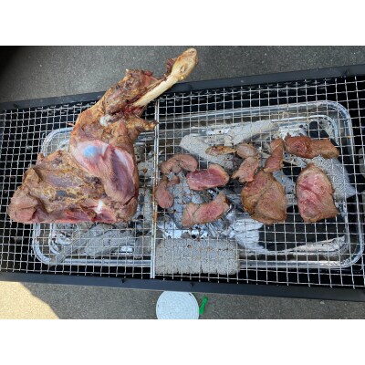 栄肉　スペシャルBBQ骨付き鹿肉