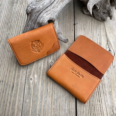 【広島ジビエレザー×広島東洋カープ】東広島産鹿革使用　名刺入れ/カード入れ　ヴィンテージキャメル