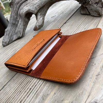 【広島ジビエレザー×広島東洋カープ】東広島産鹿革使用　名刺入れ/カード入れ　ヴィンテージキャメル