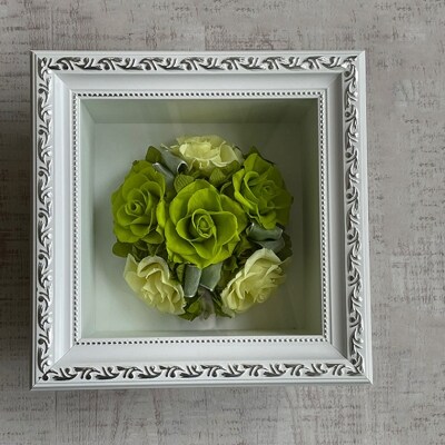 人気の枯れないお花 プリザーブドフラワー フレームアレンジ ホワイト 003ya お礼品詳細 ふるさと納税なら さとふる