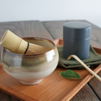 【美濃焼】SALIU 茶流×功山窯 抹茶ぼうる こはく【株式会社ロロ】　抹茶碗[MBZ066]
