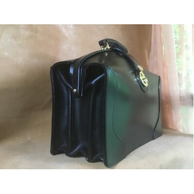 ブライドルレザーダレスバッグ