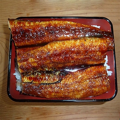 『うなぎの美味しさはタレで決まる!自慢の味・活うなぎ蒲焼!』国産・活うなぎ蒲焼 (2本入り)