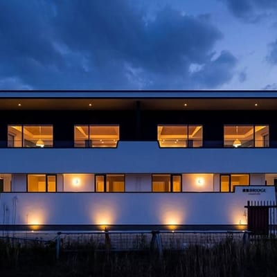 BRIDGE coastal villa 平日ペア宿泊券　ab04001
