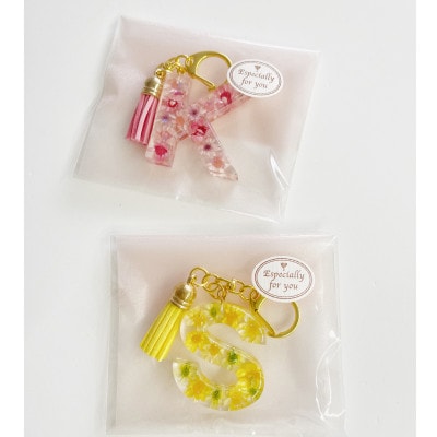 イニシャル　ハーバリウムキーホルダー　ピンク系　【N】