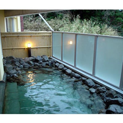 【温泉館「海の里」みちしおの湯】利用券12枚組と【みちしお亭】お食事券3,000円のセット