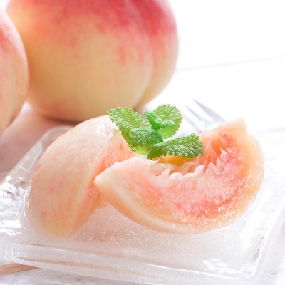 先行受付!　桃(特秀品)食べきりやすい3個入り【2025年6月下旬より順次発送】