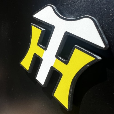 【HIBANAS】阪神タイガース承認　かわいい虎の磁石「TORAzy」 黄色