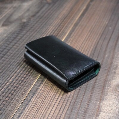 イタリア高級レザー使用　お金を巻くように包む【Wallet roll】グリーン