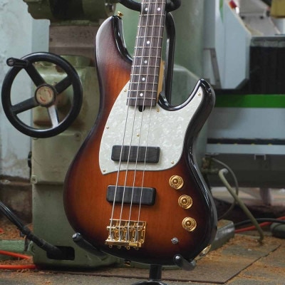 【国産エレキベース】Stem Ove4 サンバースト　パッシブエレキベース/ハイエンドベース