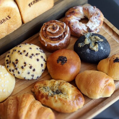 こだわり食パン食べ比べ&おすすめパン5個セット