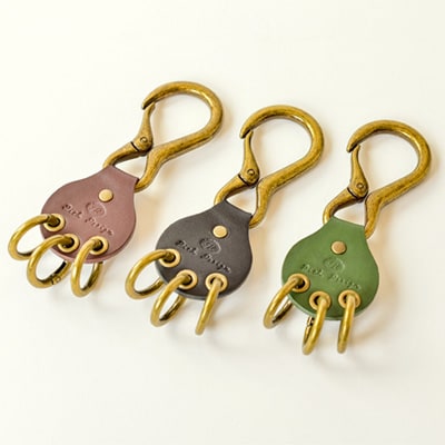 【ハンドメイド】レザーキーホルダー　スリーホールカラビナ(ブラック)