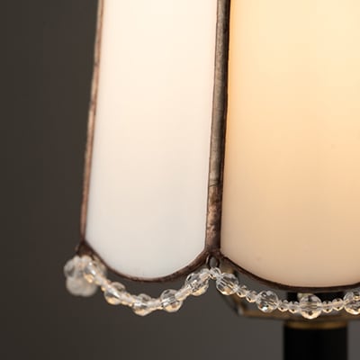 Nijiiro Lamp のステンドグラスのテーブルランプ キラリ