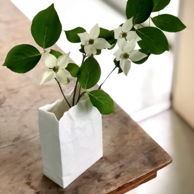 【瀬戸焼】ニュークリンクルスーパーバッグ#2 花器 ホワイト【セラミック・ジャパン】