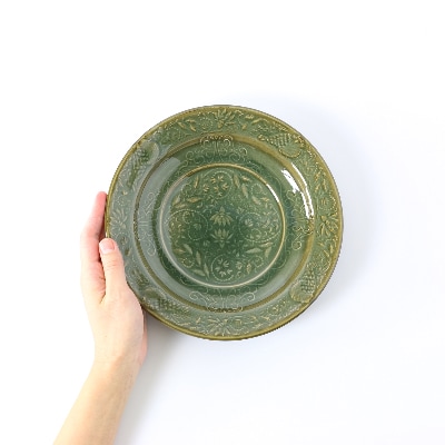 【瀬戸窯元 翠窯5】 草花に鳥たちが佇む 陽刻パスタ皿 青磁 2枚セット