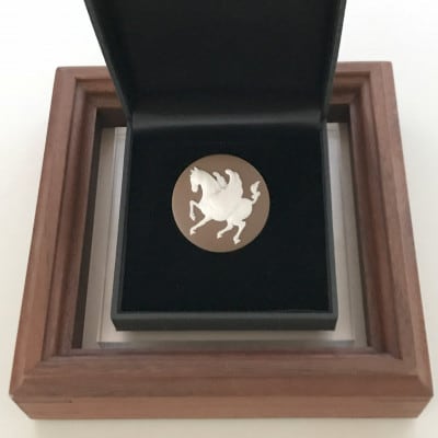 ペガサスブローチ&ペンダントトップ　ブラウン