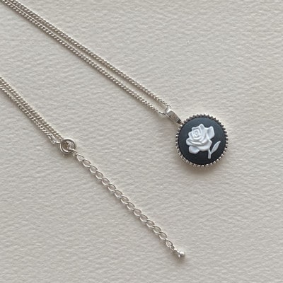 【ROUND】 バラシルバーペンダント　ブラック