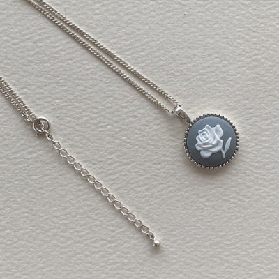 【ROUND】 バラシルバーペンダント　グレー