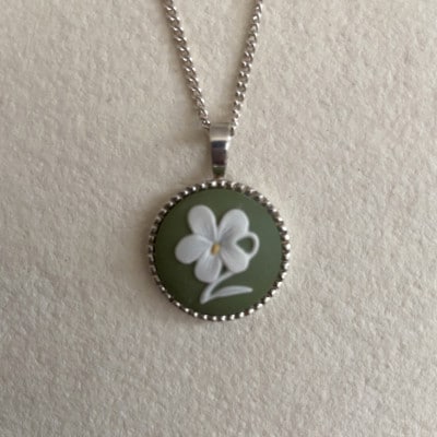 【ROUND】 スミレシルバーペンダント　モスグリーン