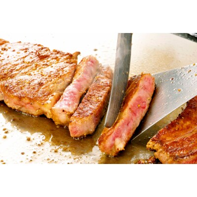 遠州夢咲牛セット　ステーキ用(300g×2)　すき焼き用(550g)