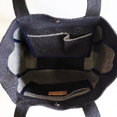 【デニム】トートバッグ(インディゴ)　ポケットたくさん!収納力抜群!　丈夫で長持ち　革ネーム付き