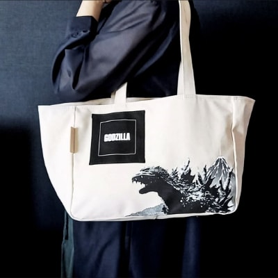 【山梨限定】ゴジラ・横型コットントートバッグ(アイボリー)　ゴジラと富士山のプリント入り!