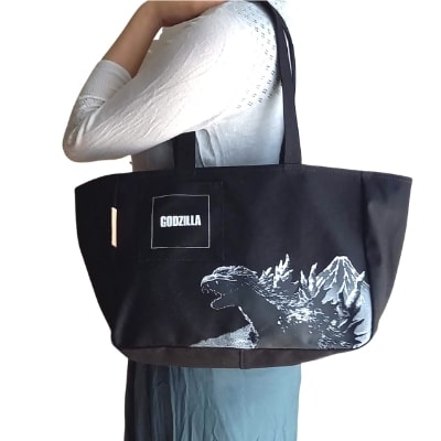【山梨限定】ゴジラ・横型コットントートバッグ(ブラック)　ゴジラと富士山のプリント入り!