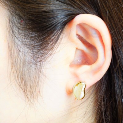 大きな豆 ピアス  K18
