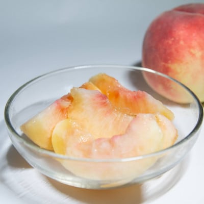 【25年発送先行受付】果物王国　笛吹市産の桃　約2kg　6～8玉