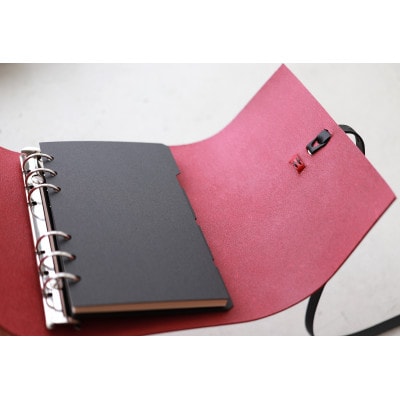 【KAKURA】紐巻きバイブルシステム手帳 urushiレッド