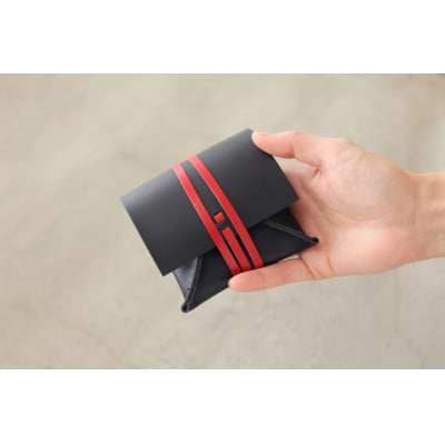 【KAKURA】たて巻きウォレット　urushブラック　財布