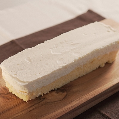 レアチーズとスフレのWチーズケーキ