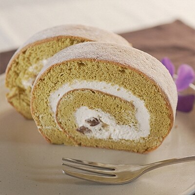 たっぷり地鶏卵のロールケーキ(緑茶)