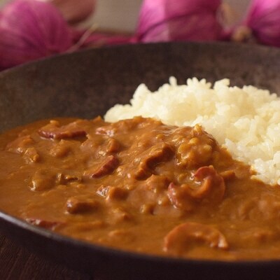 本マグロ ホルモンカレー 200g×4箱セット 本まぐろ ご当地 海鮮 魚介 レトルト カレー