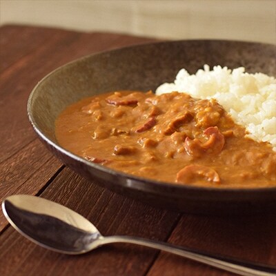 本マグロ ホルモンカレー 200g×4箱セット 本まぐろ ご当地 海鮮 魚介 レトルト カレー