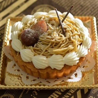 和栗のモンブランタルトと濃厚チーズタルトのセット