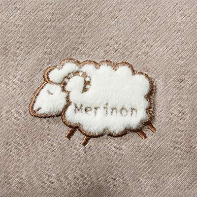 メリノン「ひつじのひざ掛け」暖かなウール。洗濯機で洗濯可。