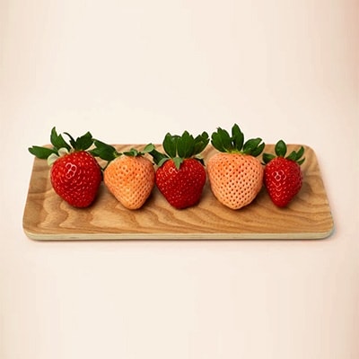 【数量限定】紅白いちご2パック「あまりん(赤)」250g×1パックと「淡雪(白)250g×1パック」