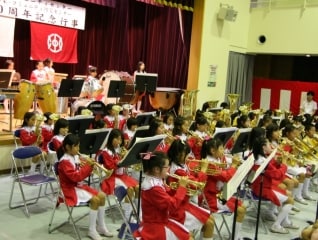 伝統・文化と未来のハーモニーを奏でる子どもたち…