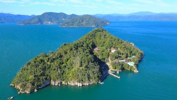 戦国武将も愛した神の島「竹生島(ちくぶしま)」を後世に残したい!
