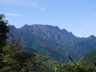 日本百名山「両神山」を安心・安全ネイチャーポジ…