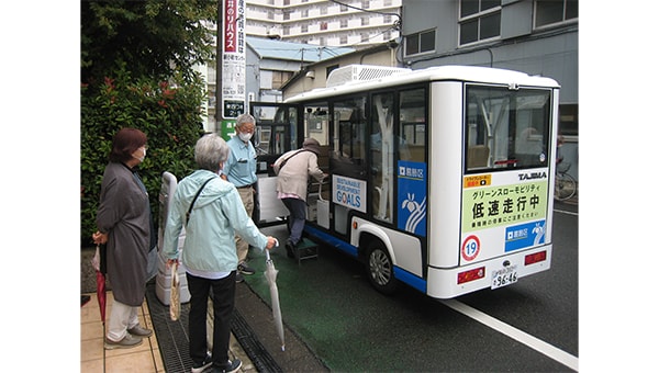 東京23区初!地域住民が主役のグリスロで楽しくお出かけ支援!