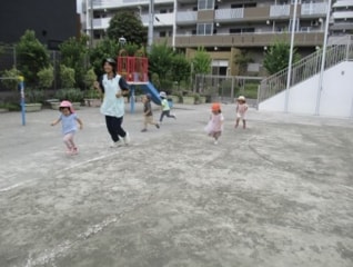 「藤沢市立藤が岡保育園」安全外遊びプロジェクト