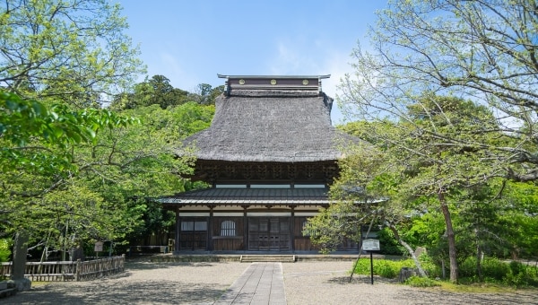 源頼朝創建・徳川光圀再興の古刹「長勝寺」茅葺屋根等修繕プロジェクト